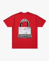 UNDEFEATED LOCK S/S TEE