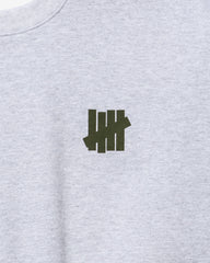 UNDEFEATED STENCIL CREWNECK - ASH