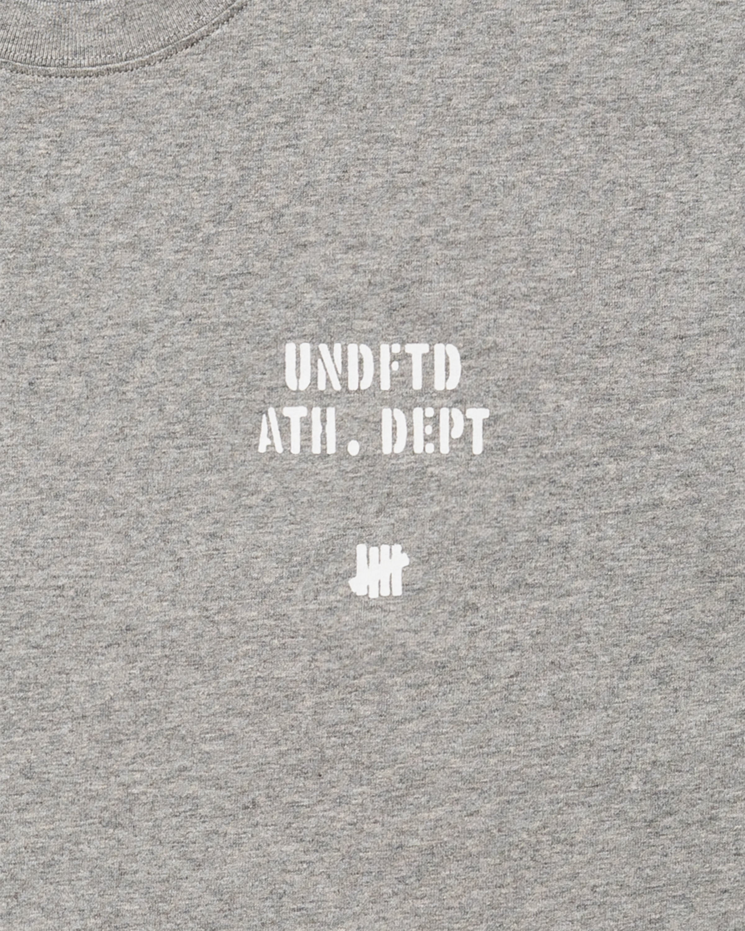 UNDEFEATED STENCIL S/S TEE