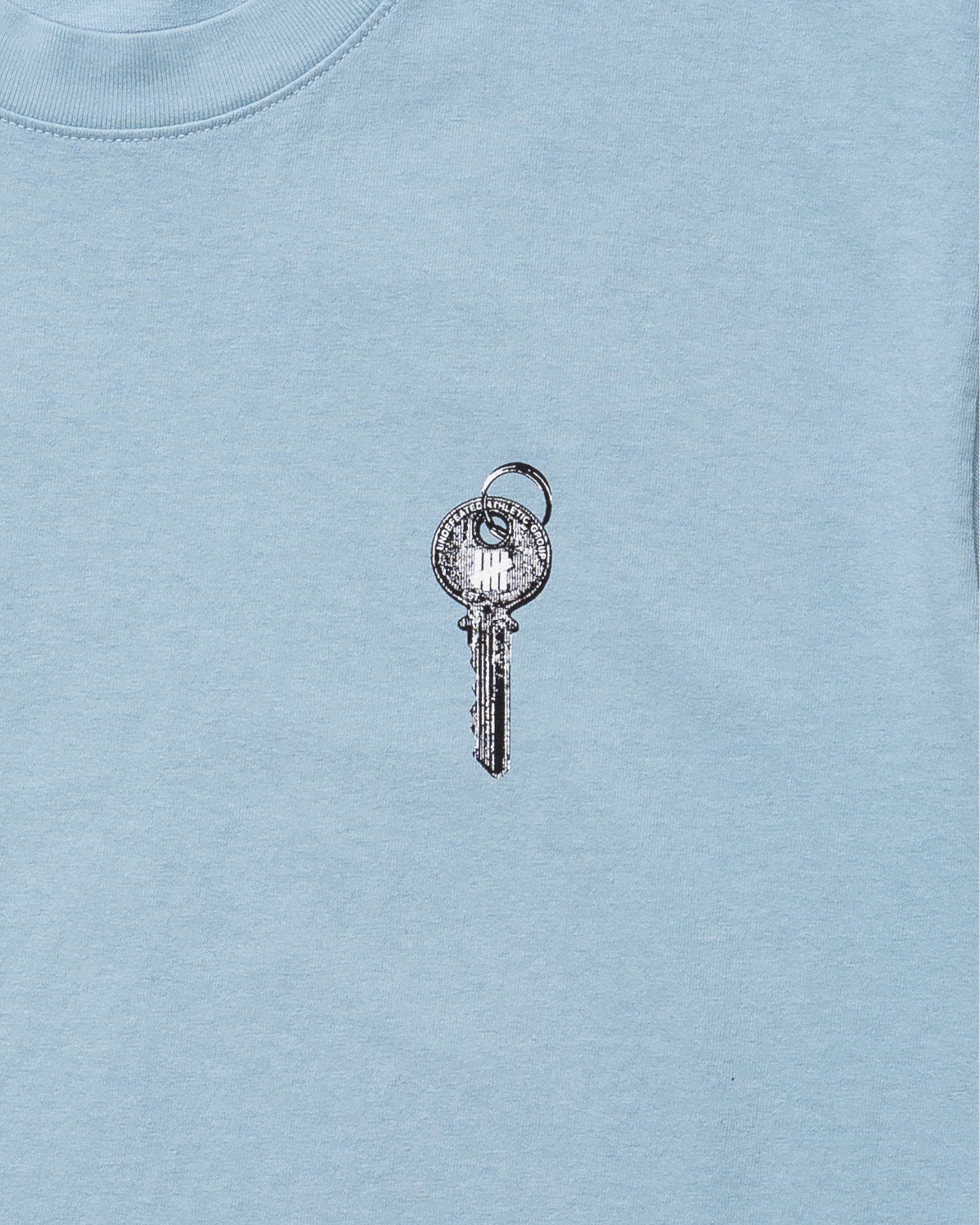 UNDEFEATED LOCK S/S TEE