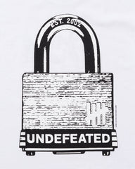 UNDEFEATED LOCK S/S TEE