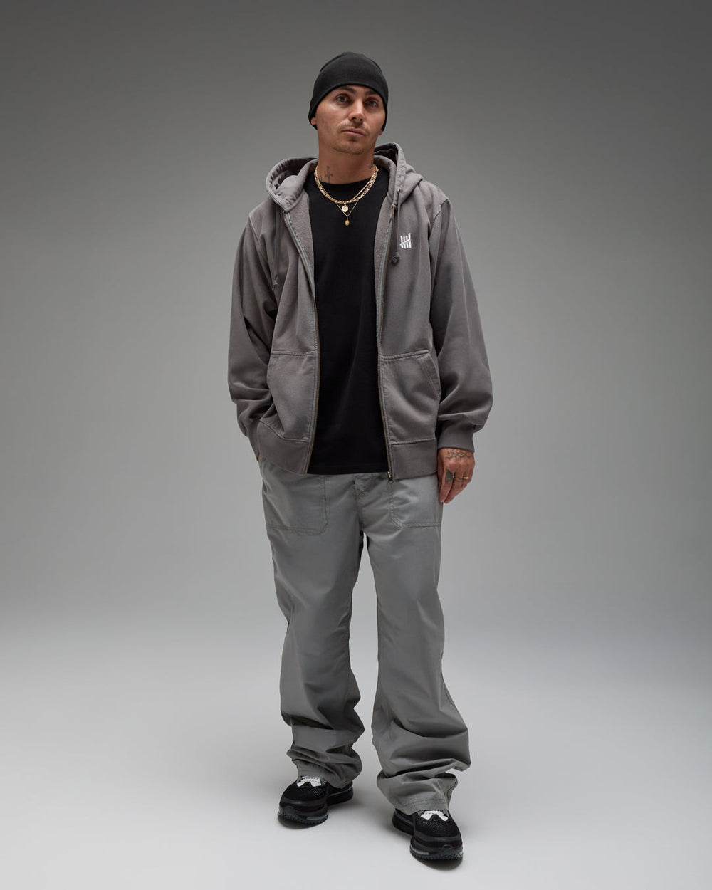 UNDEFEATED ICON ZIP HOOD