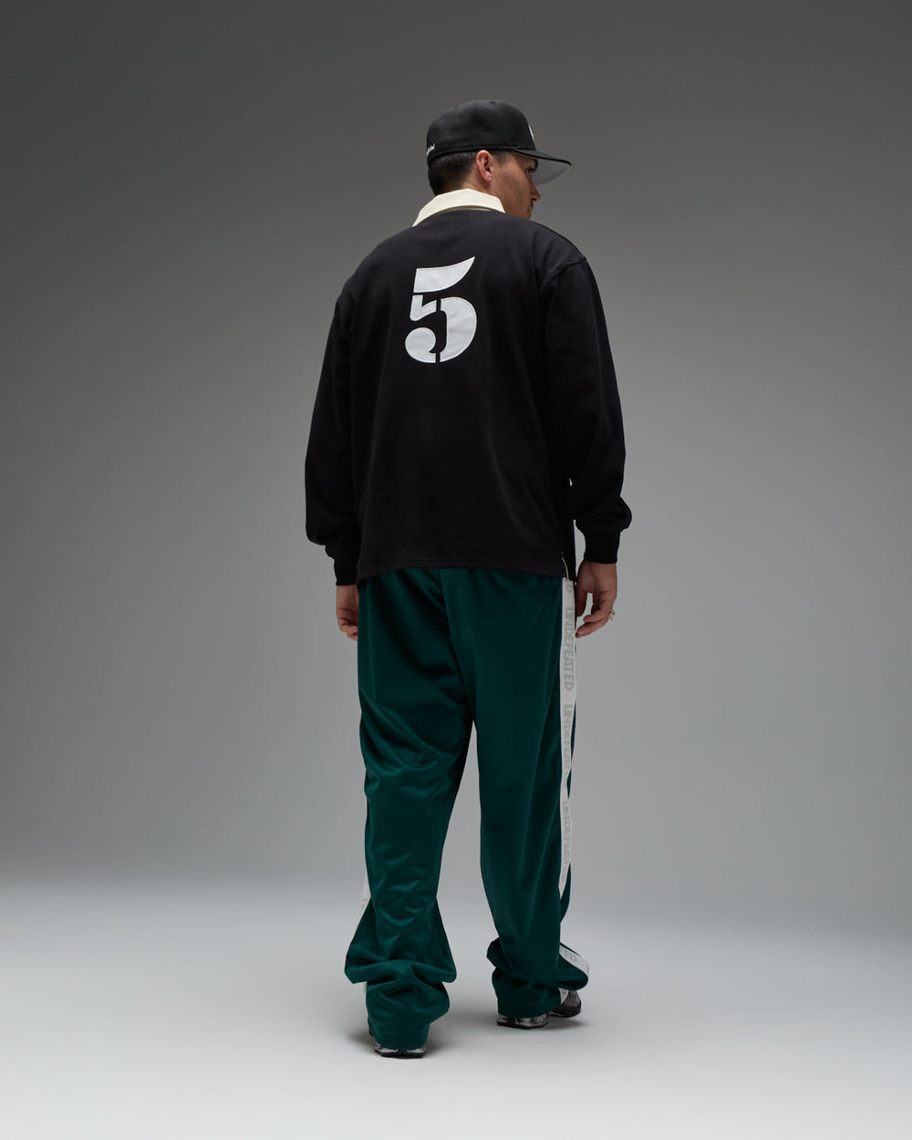 UNDEFEATED CREST L/S RUGBY