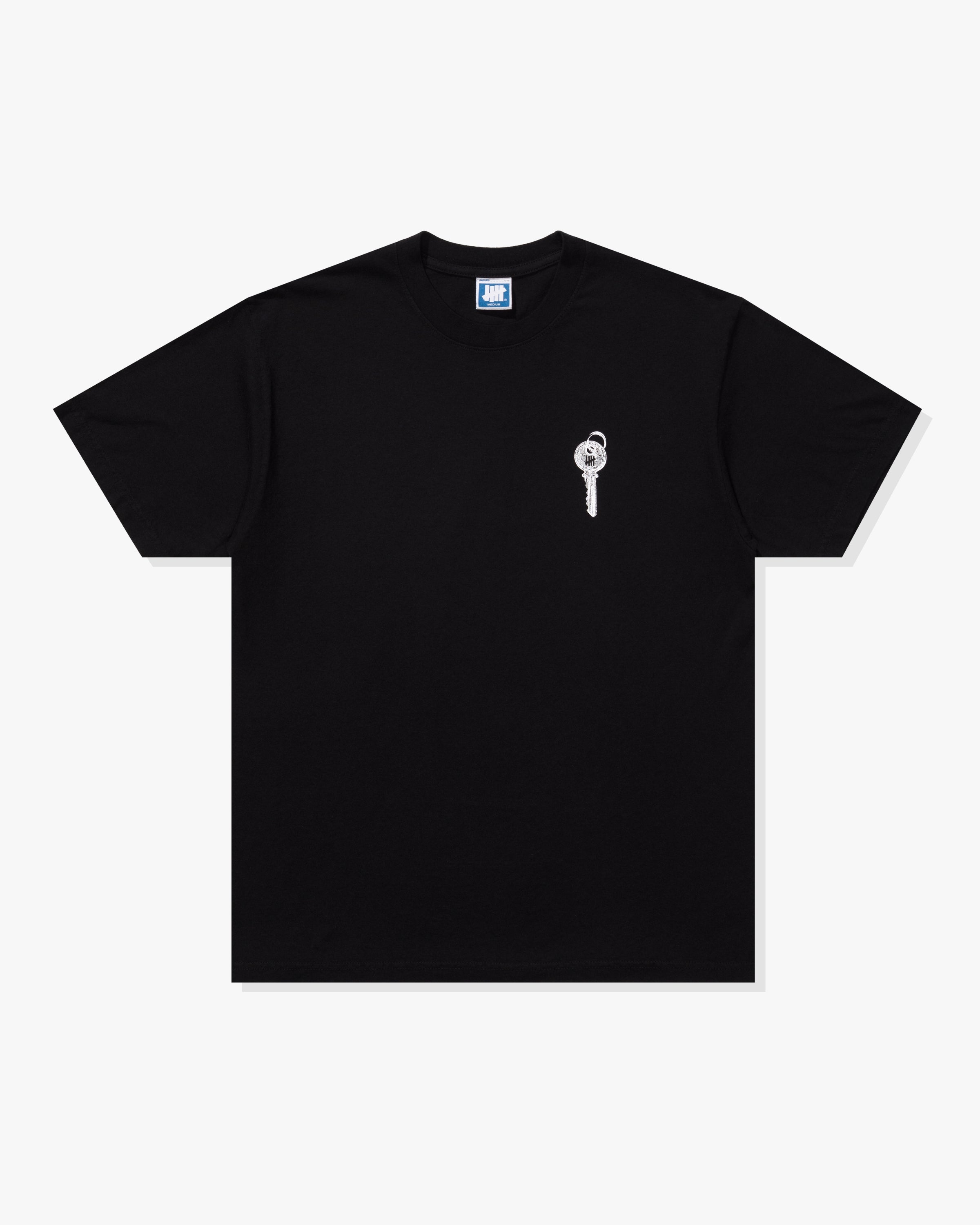 UNDEFEATED LOCK S/S TEE