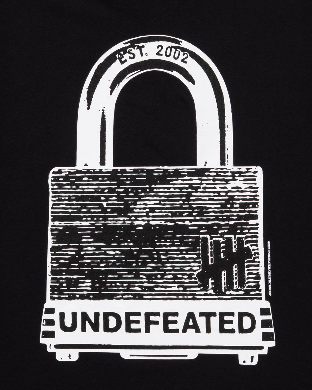 UNDEFEATED LOCK S/S TEE