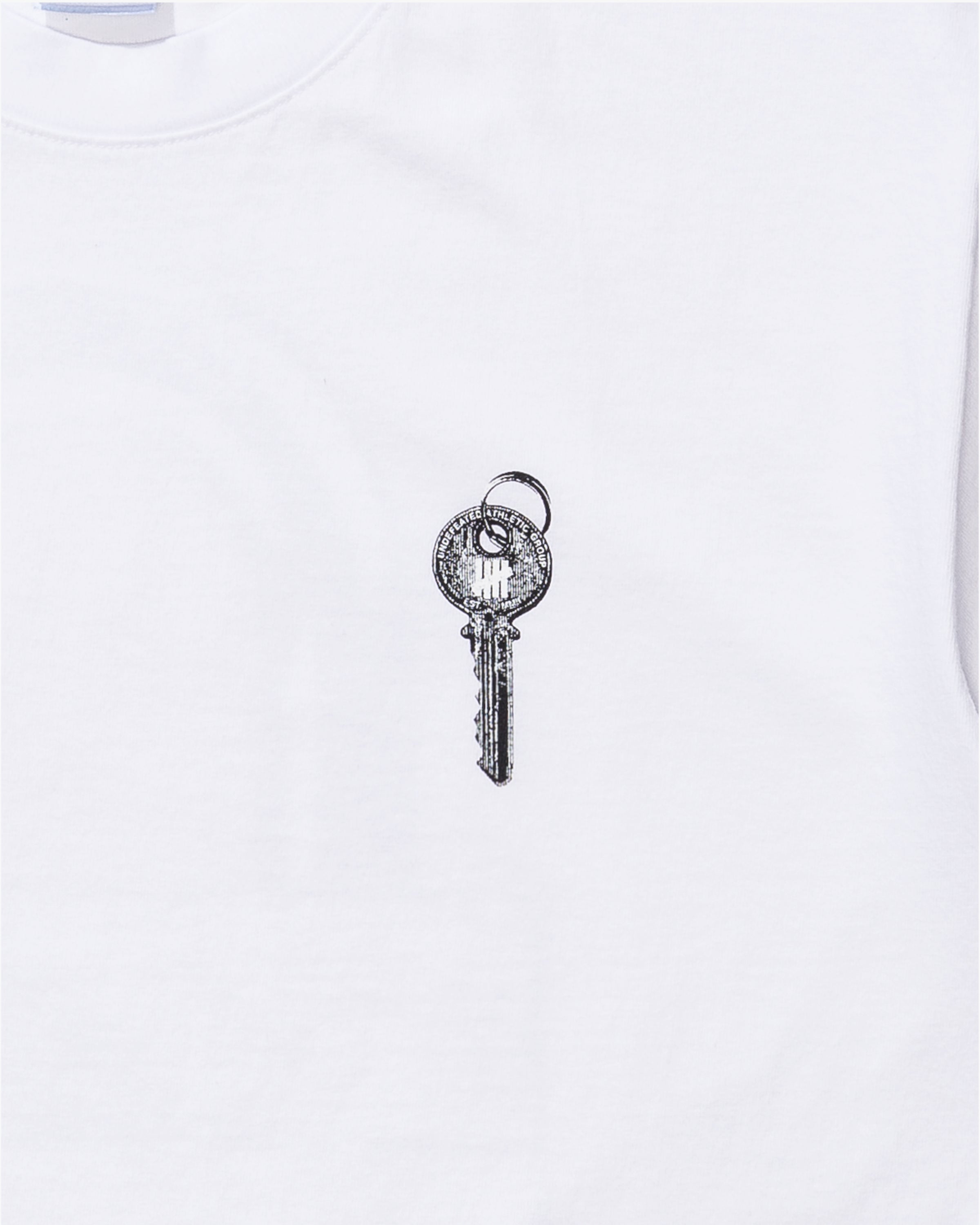 UNDEFEATED LOCK S/S TEE