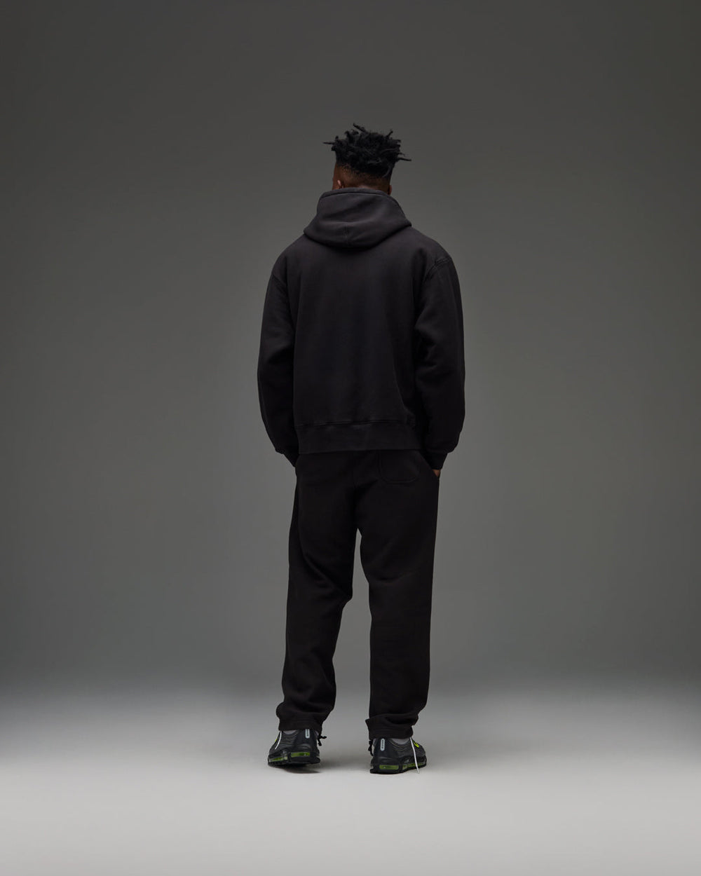 UNDEFEATED 2-PLY PULLOVER HOOD