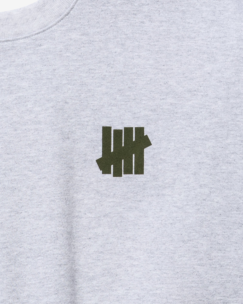 UNDEFEATED STENCIL CREWNECK - ASH