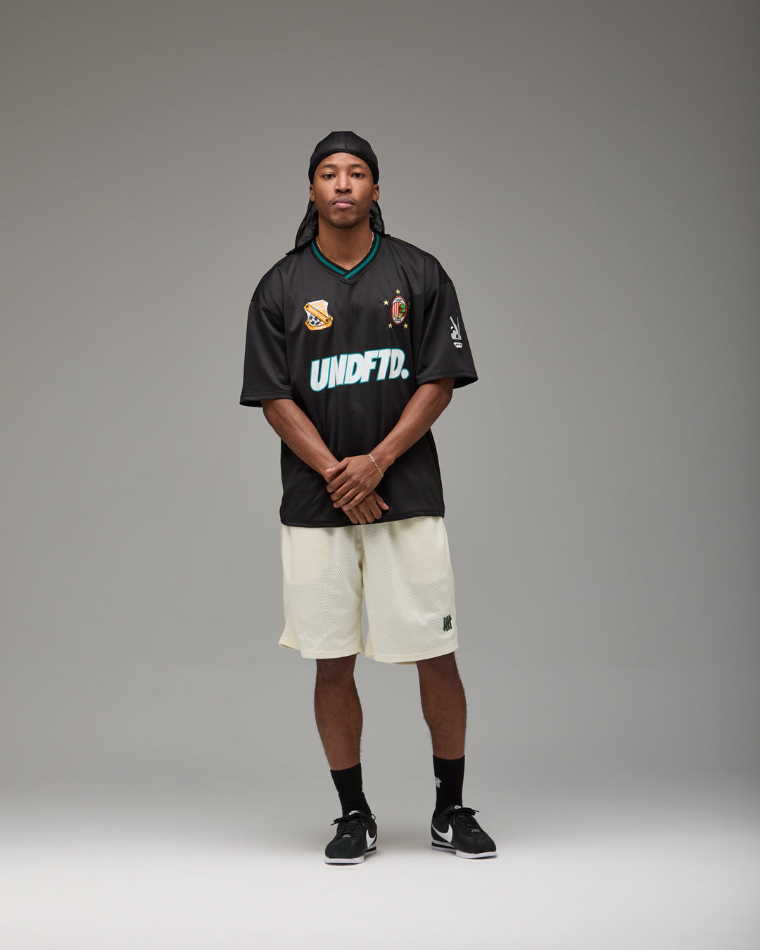 UNDEFEATED ICON HOOP SHORT