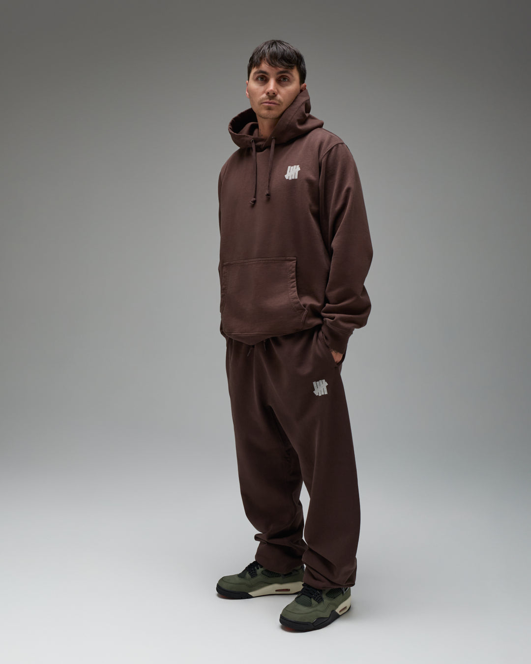 UNDEFEATED ICON SWEATPANT
