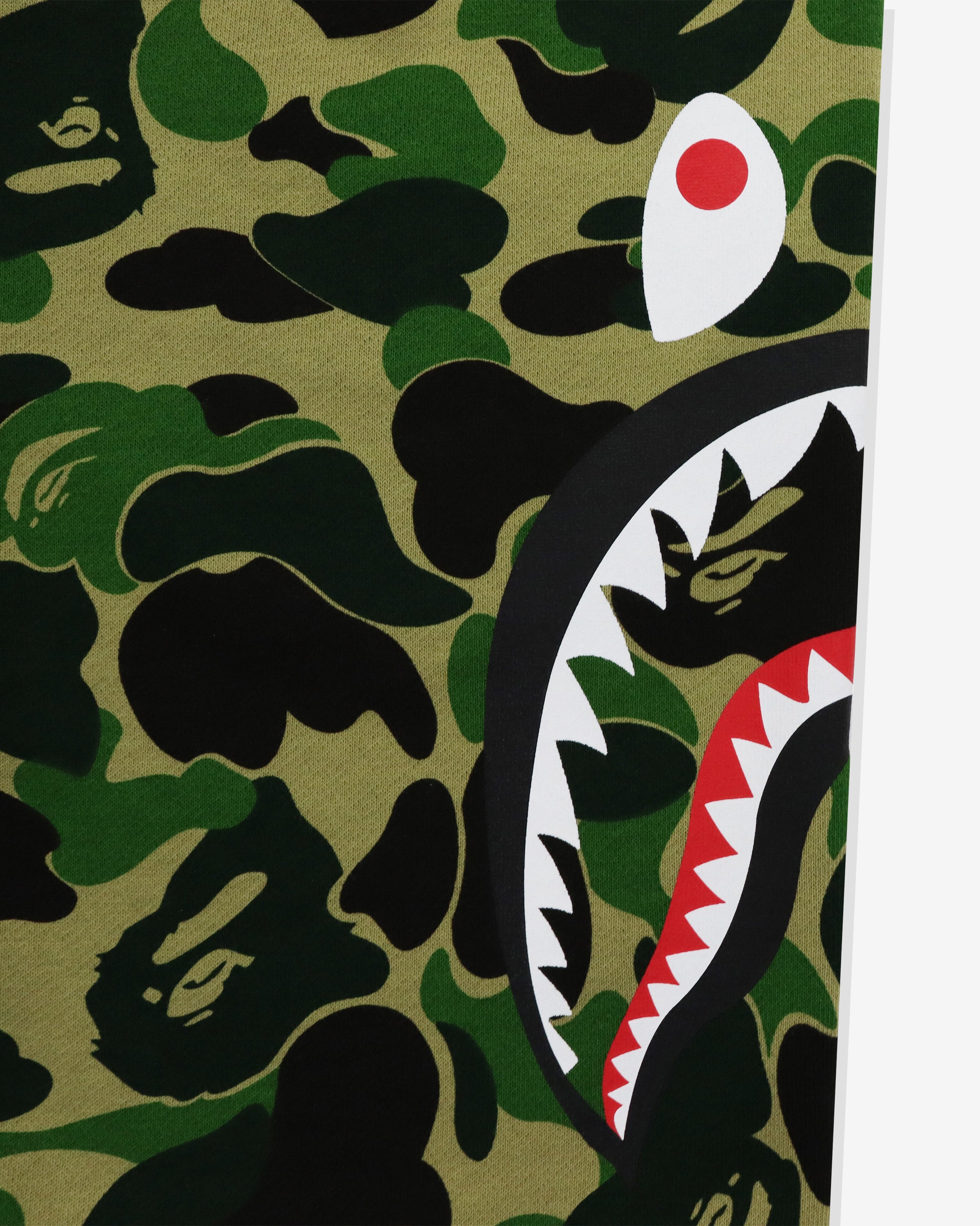 BAPE BIG ABC CAMO SIDE SHARK SWEAT SHORTS - GREEN