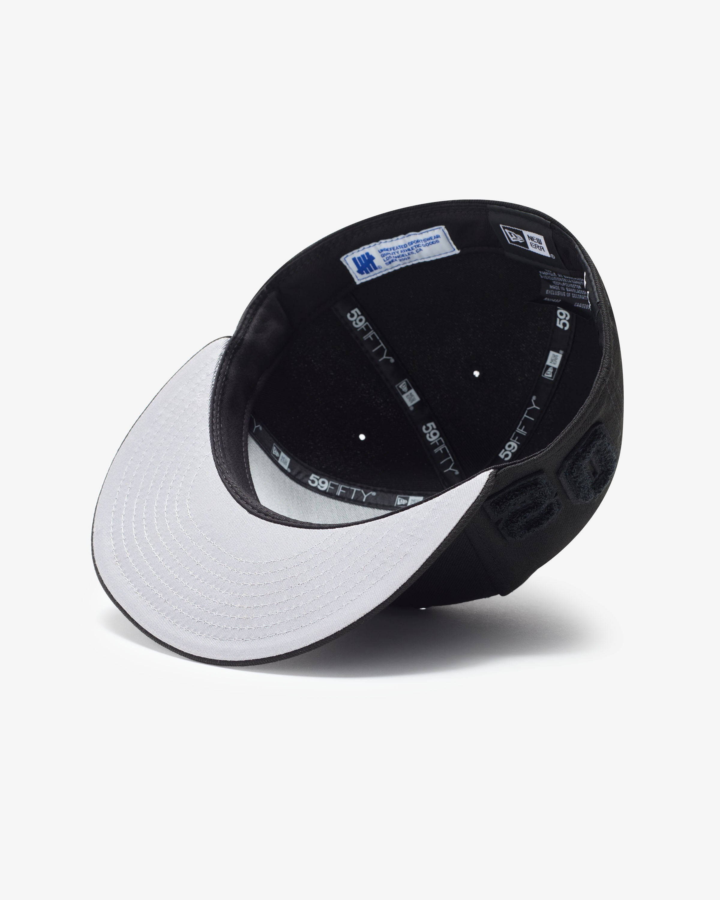 UNDEFEATED X NE MONOCHROME ICON FITTED