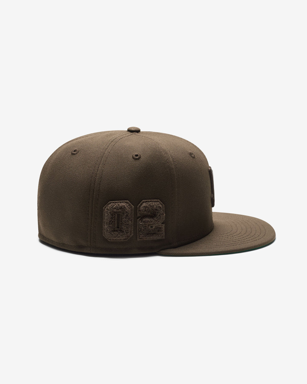 UNDEFEATED X NE MONOCHROME ICON FITTED