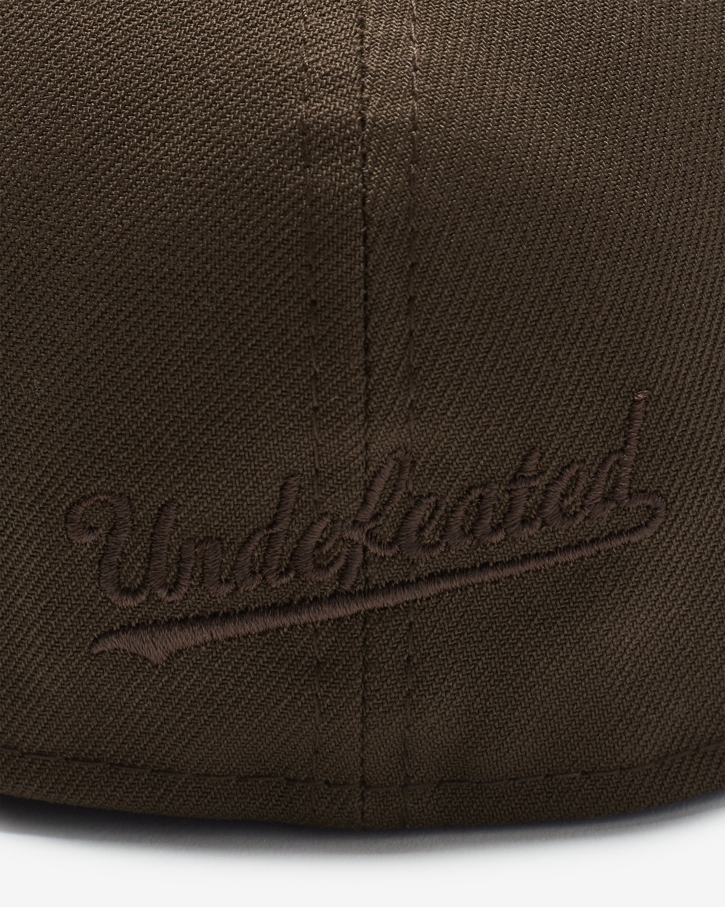 UNDEFEATED X NE MONOCHROME ICON FITTED