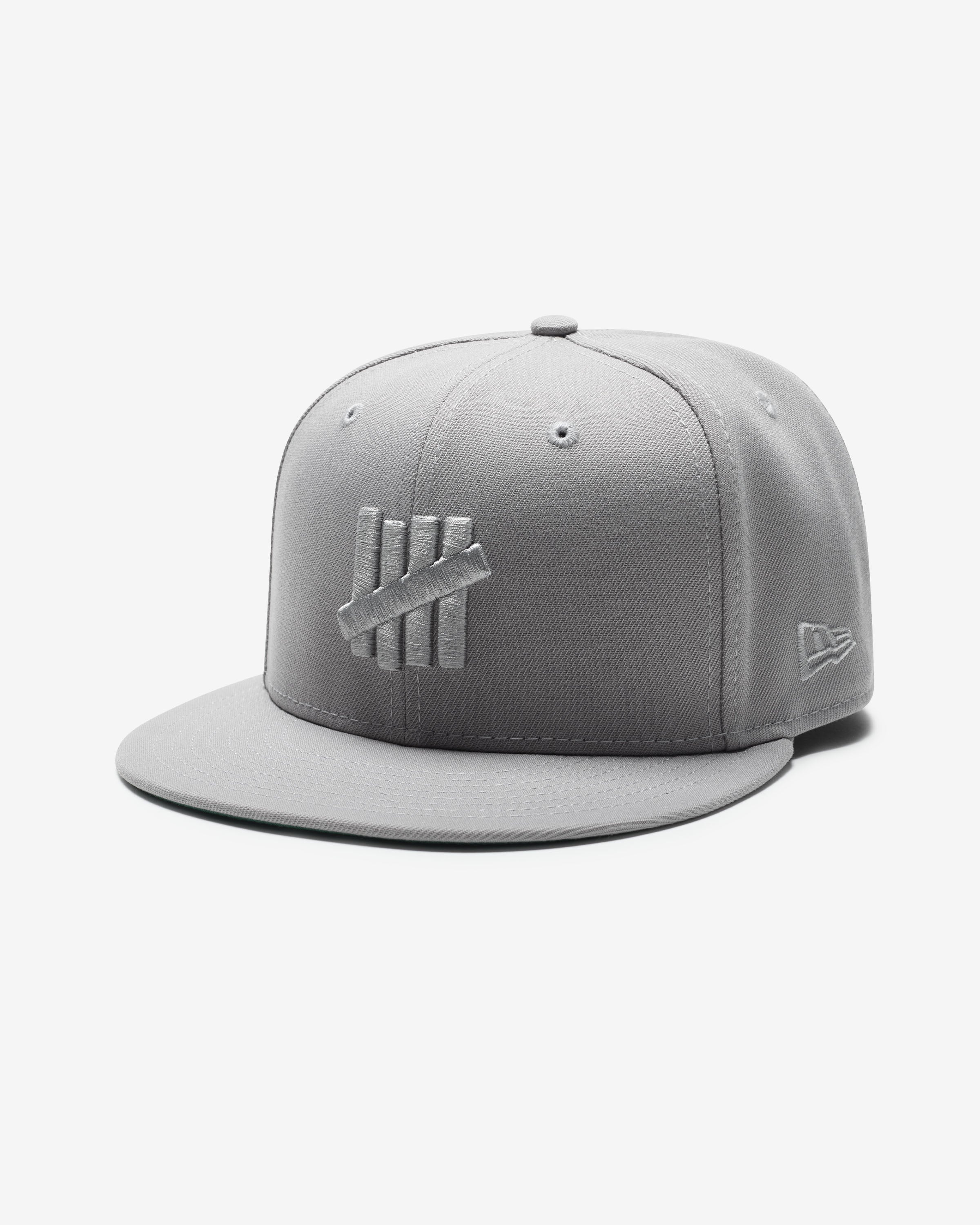UNDEFEATED X NE MONOCHROME ICON FITTED