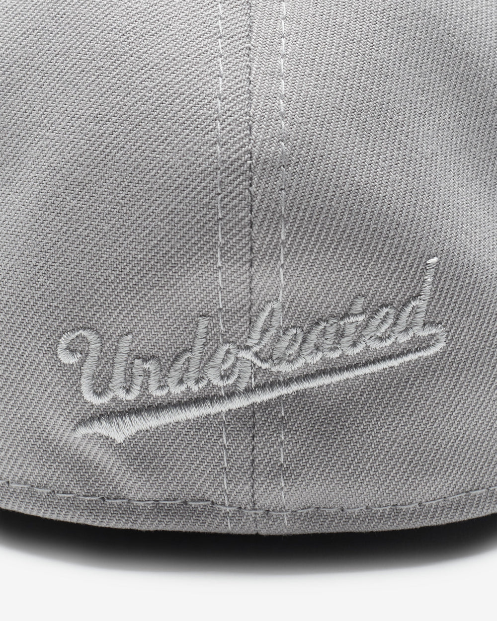 UNDEFEATED X NE MONOCHROME ICON FITTED