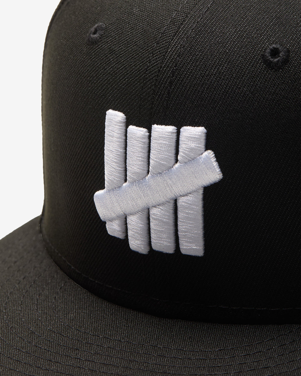 UNDEFEATED X NE ICON FITTED