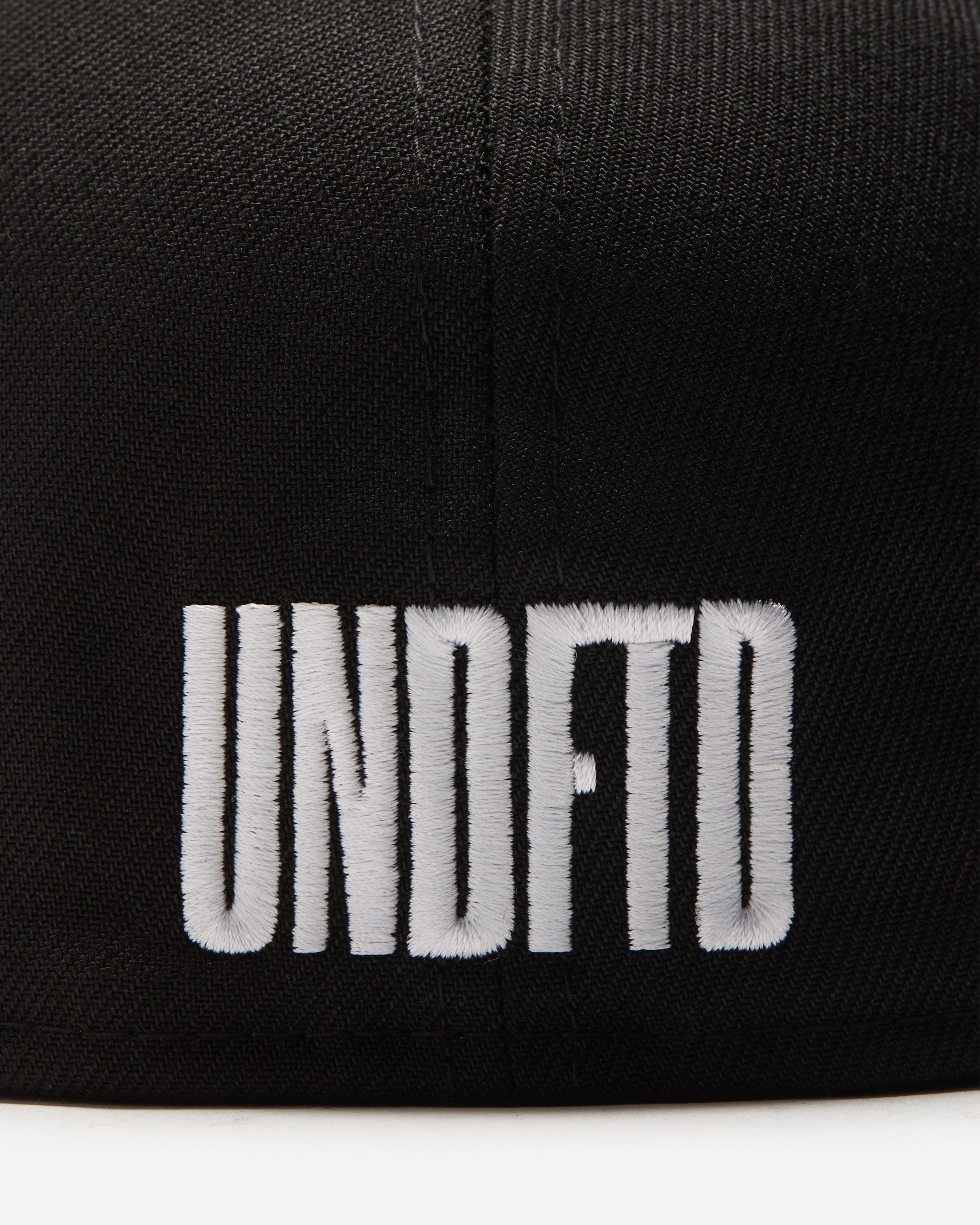UNDEFEATED X NE ICON FITTED