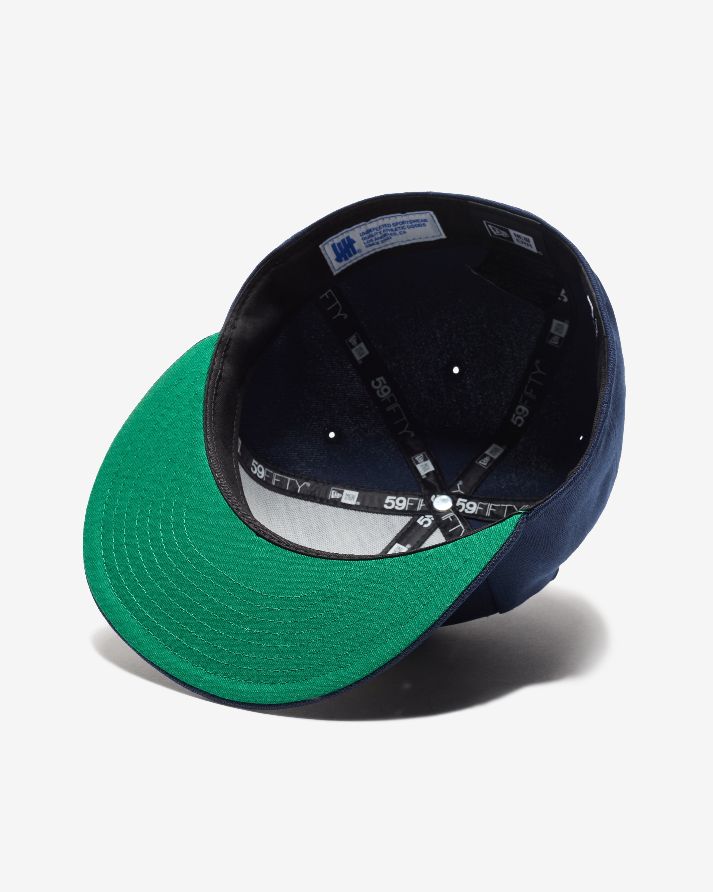 UNDEFEATED X NE O.E. FITTED