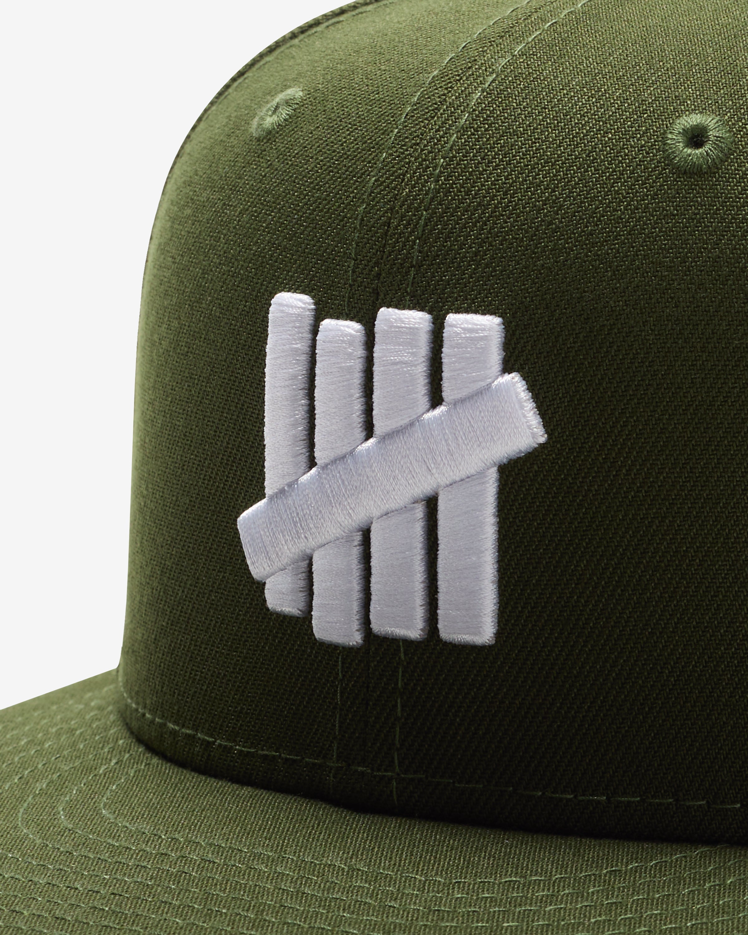 UNDEFEATED X NE CLASSIC ICON FITTED