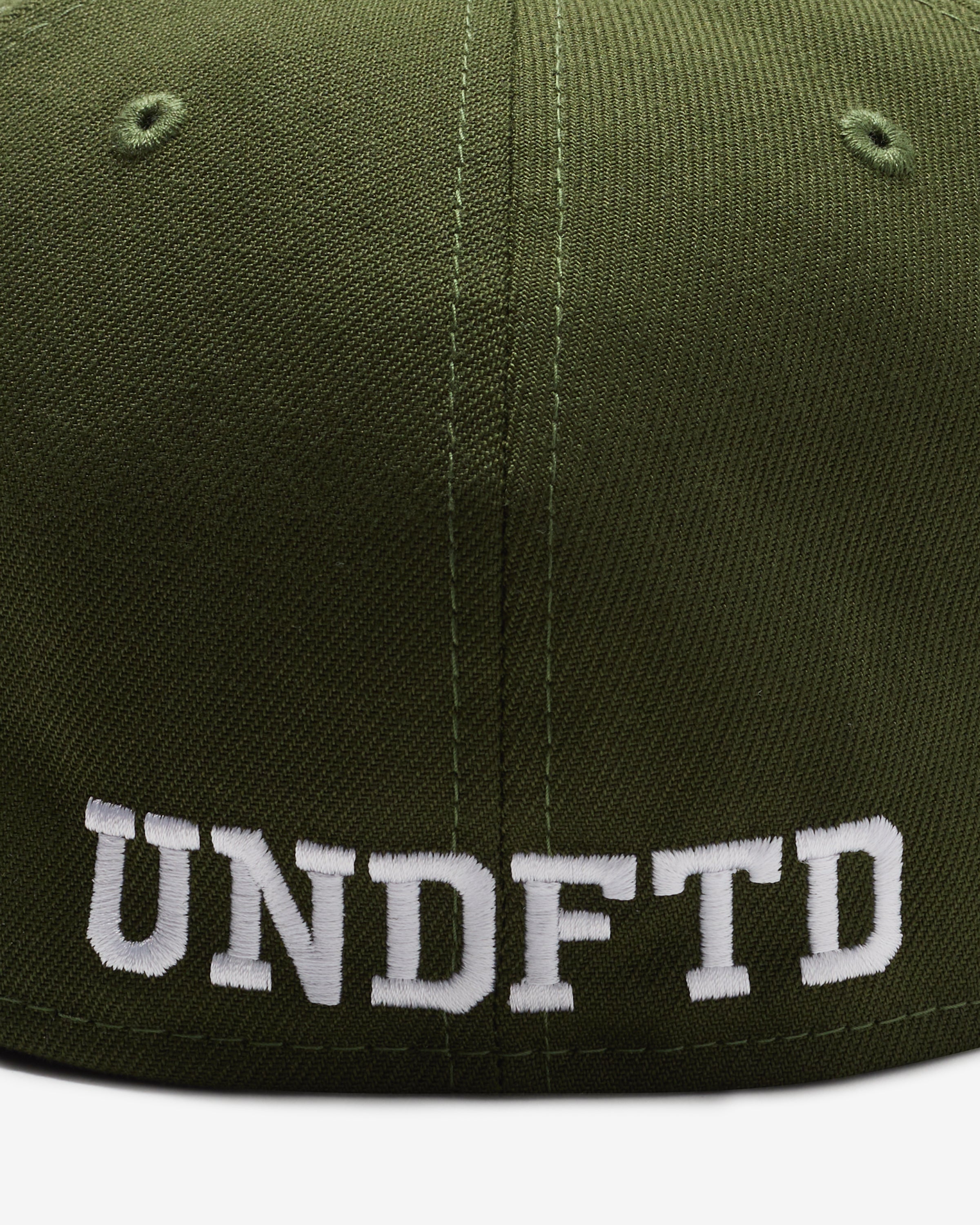 UNDEFEATED X NE CLASSIC ICON FITTED