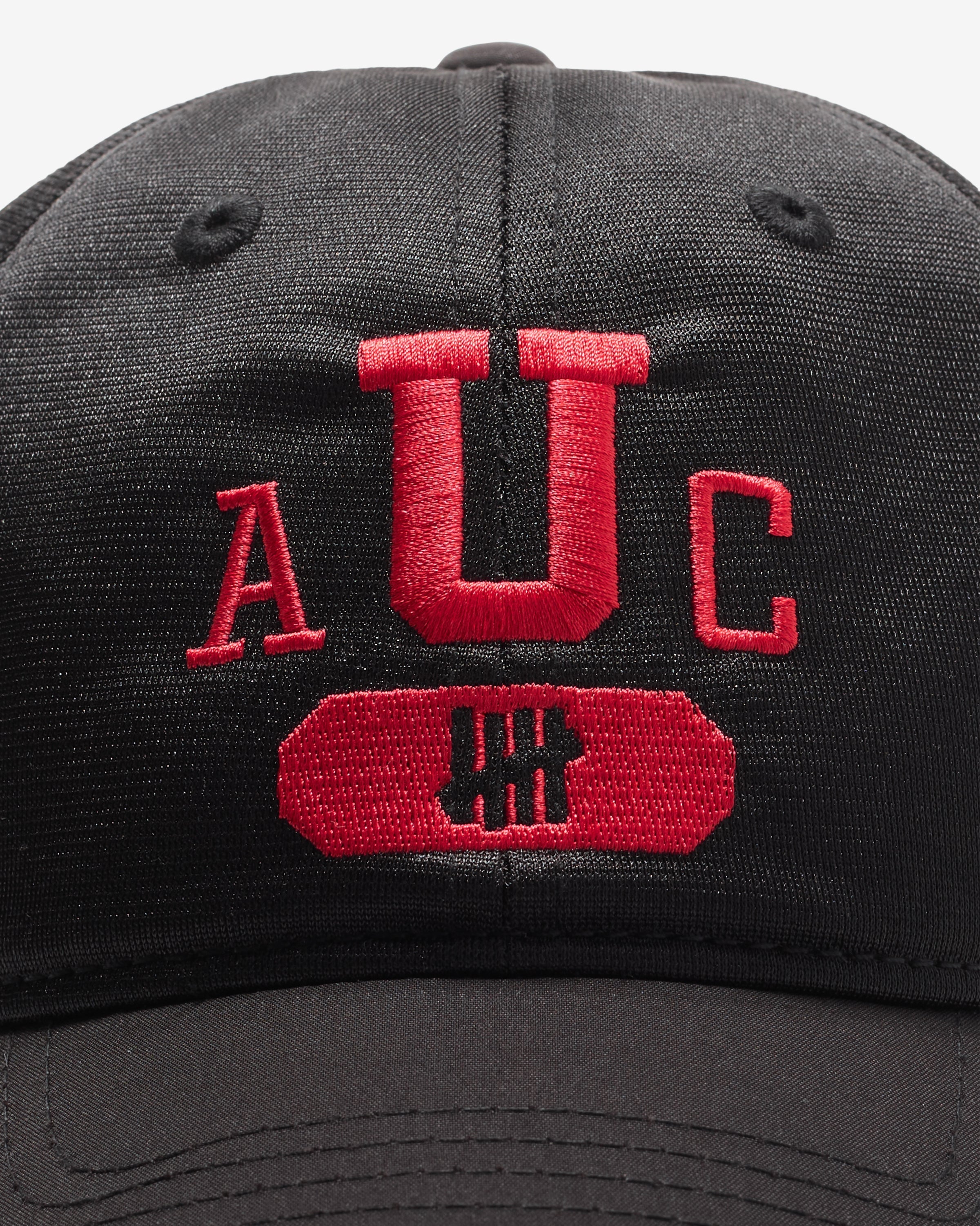UNDEFEATED DAZZLE STRAPBACK - BLACK