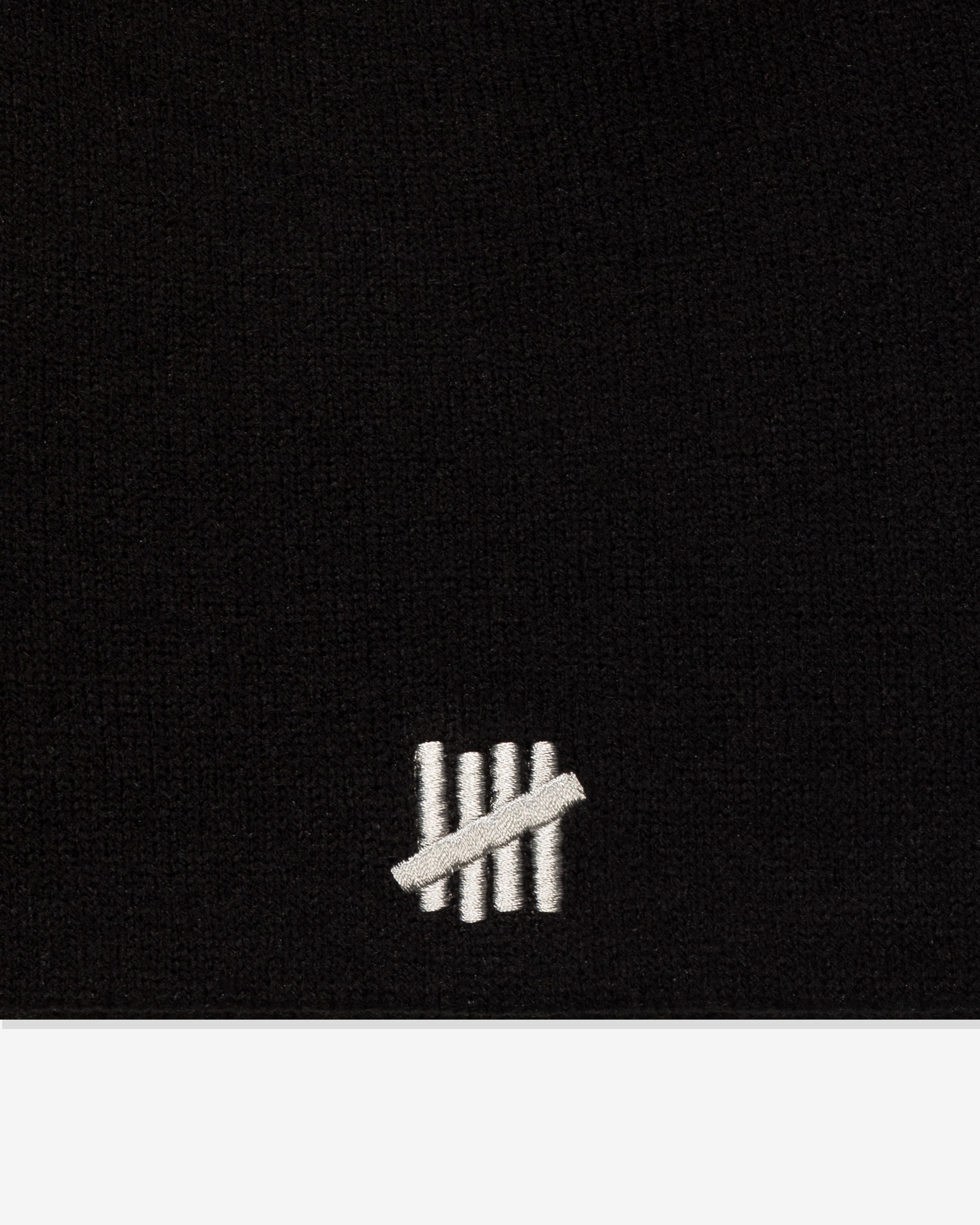 UNDEFEATED TOKE BEANIE
