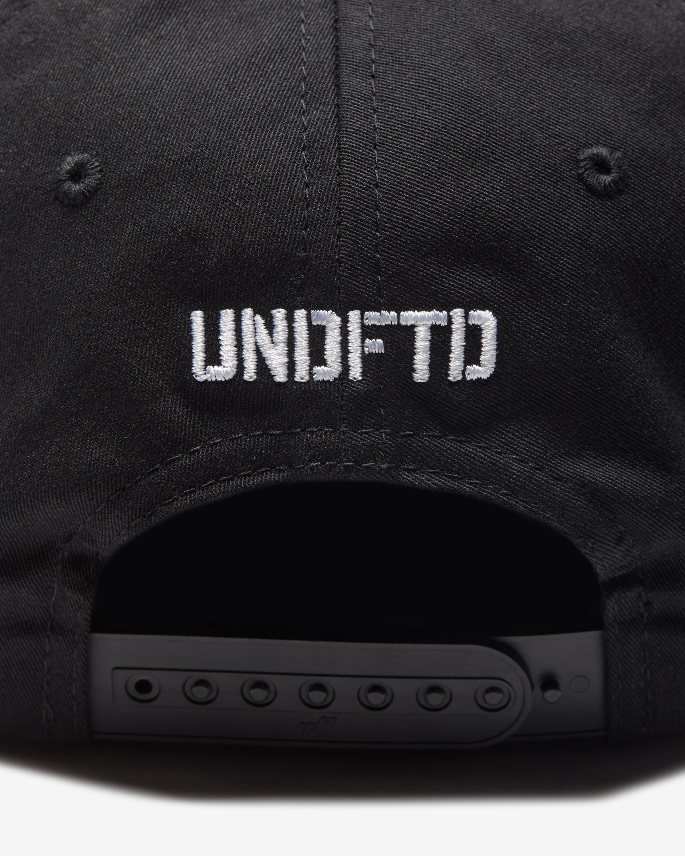 UNDEFEATED REGIONAL STENCIL SNAPBACK - LV - BLACK