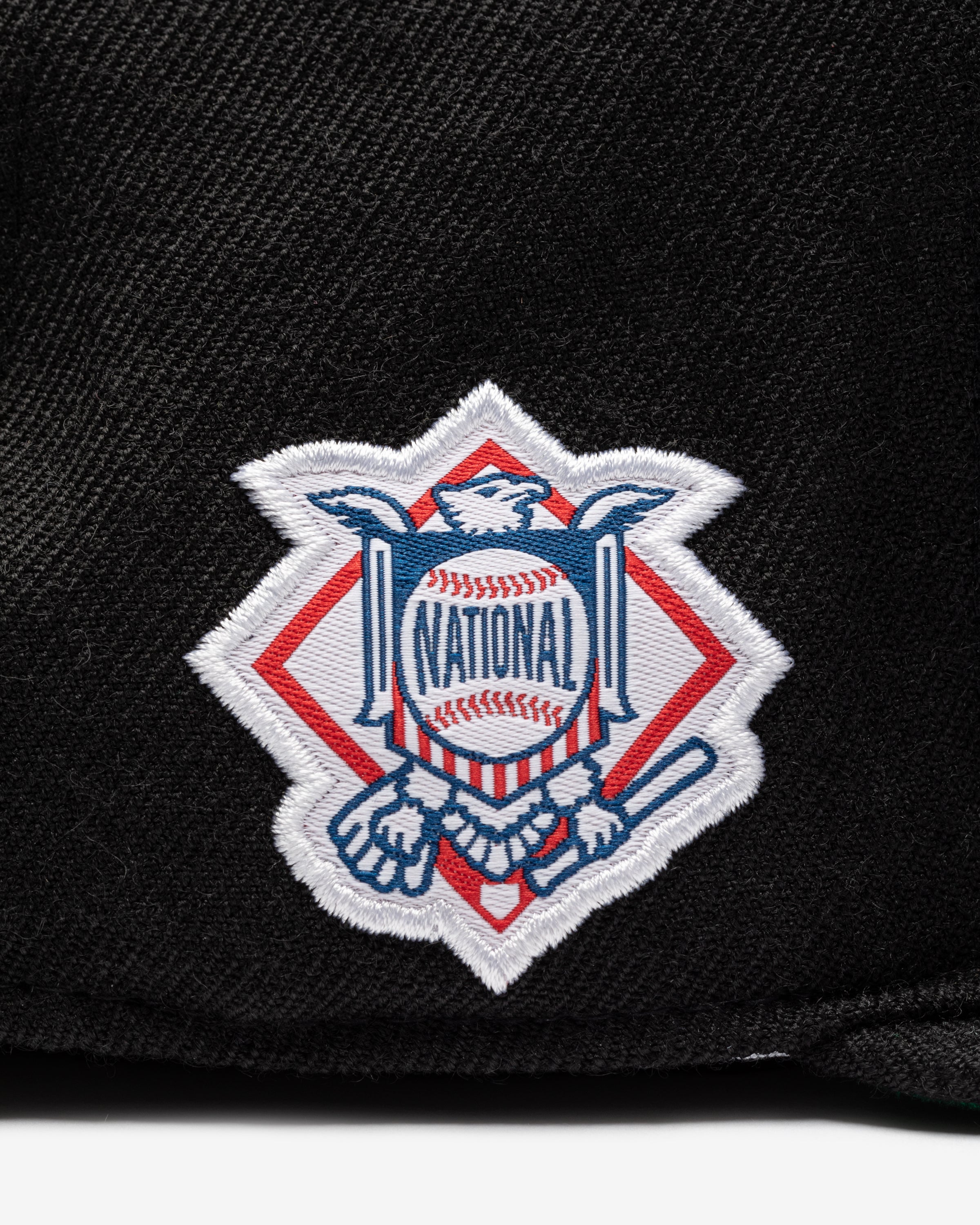 UNDEFEATED X NE X MLB FITTED - MIAMI MARLINS
