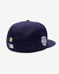 UNDEFEATED X NE X MLB FITTED - MILWAUKEE BREWERS