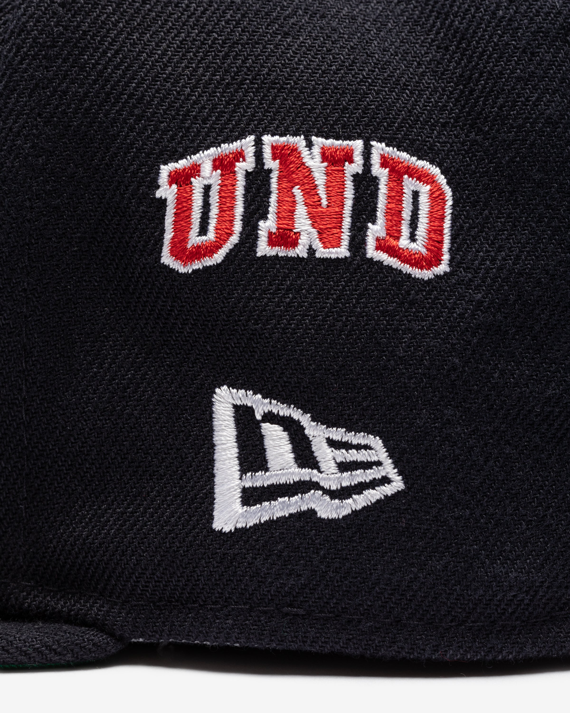 UNDEFEATED X NE X MLB FITTED - MINNESOTA TWINS