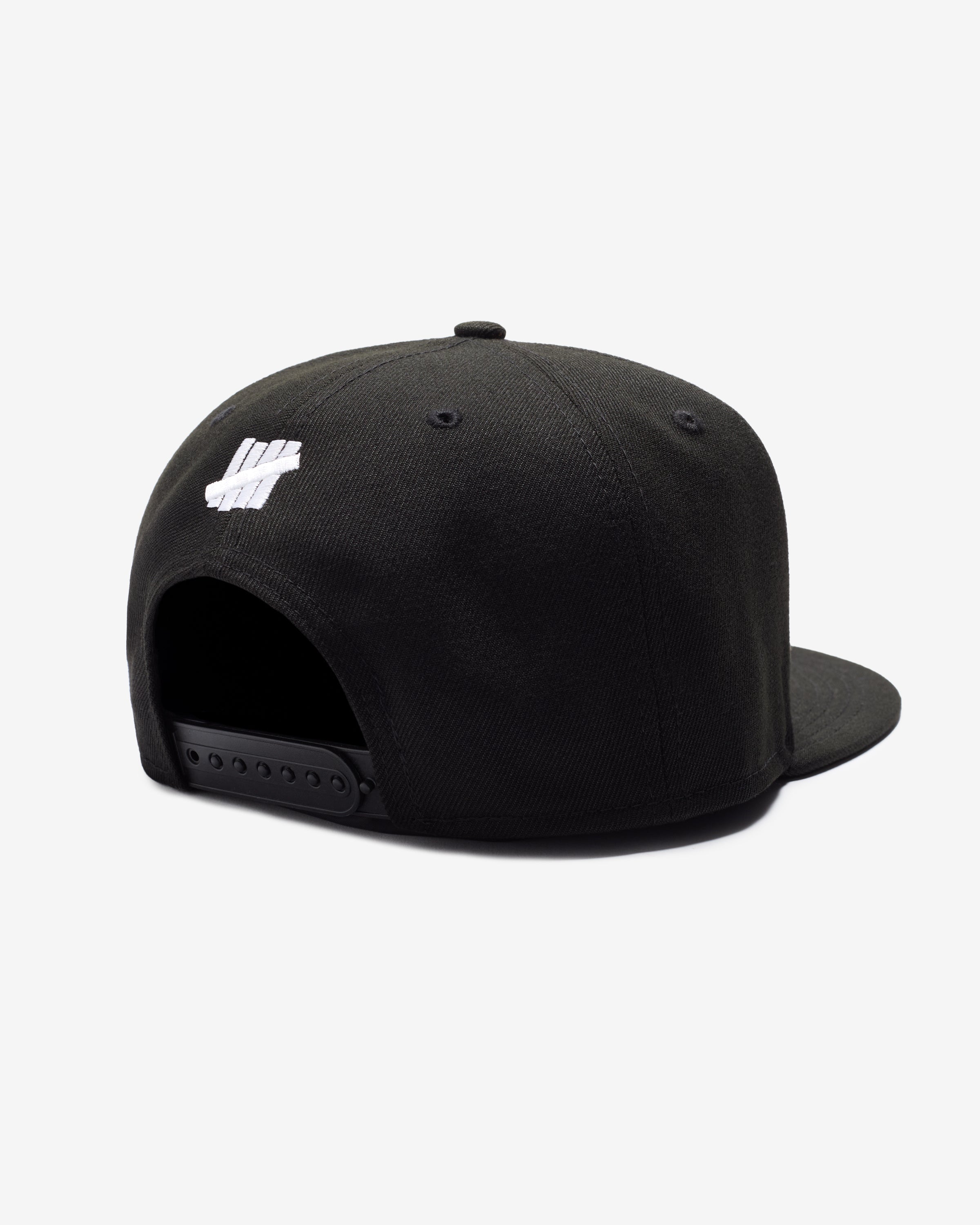 UNDEFEATED X BCFC NE OLD ENGLISH SNAPBACK