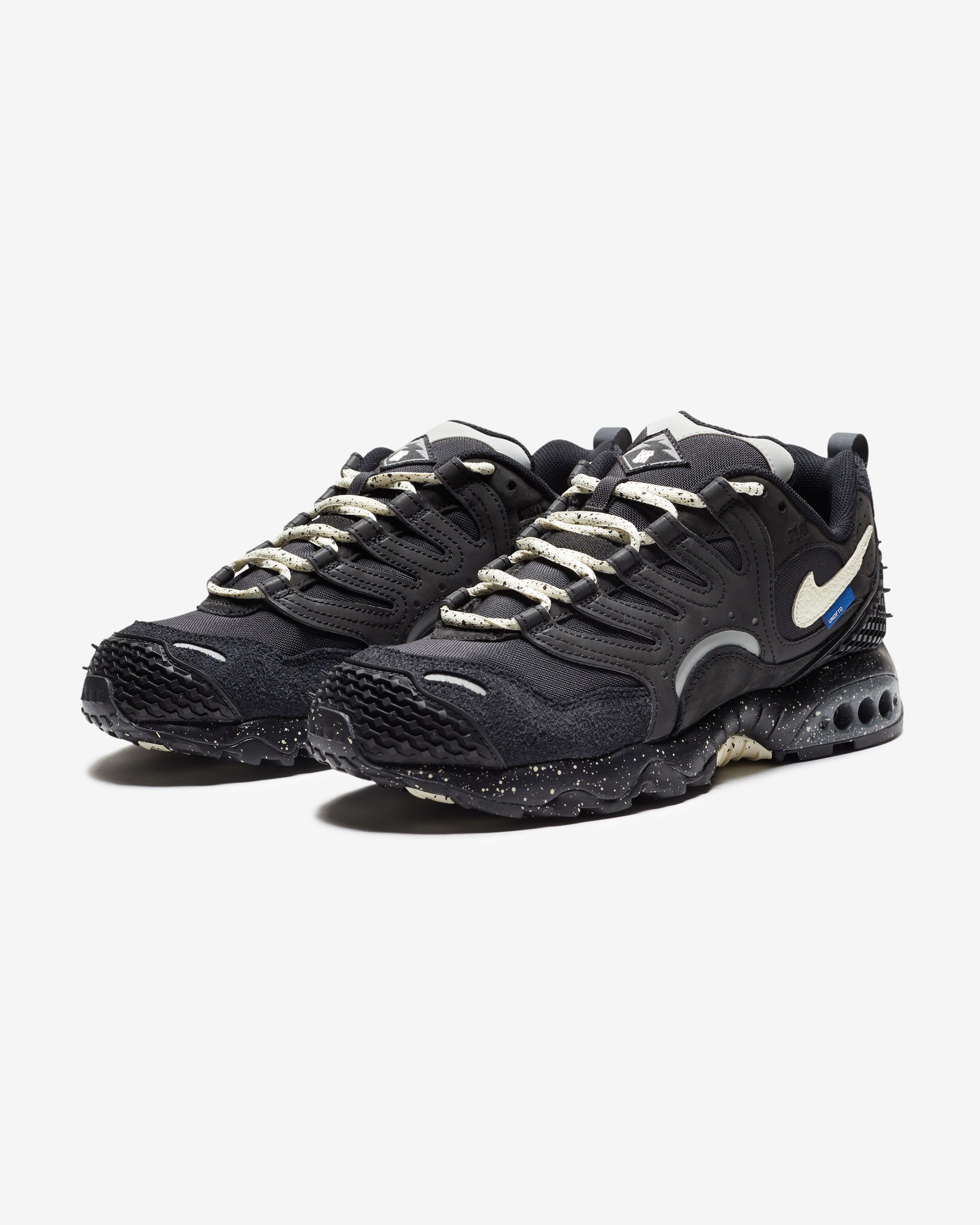 UNDEFEATED X NIKE AIR TERRA HUMARA - BLACK/ COCONUTMILK