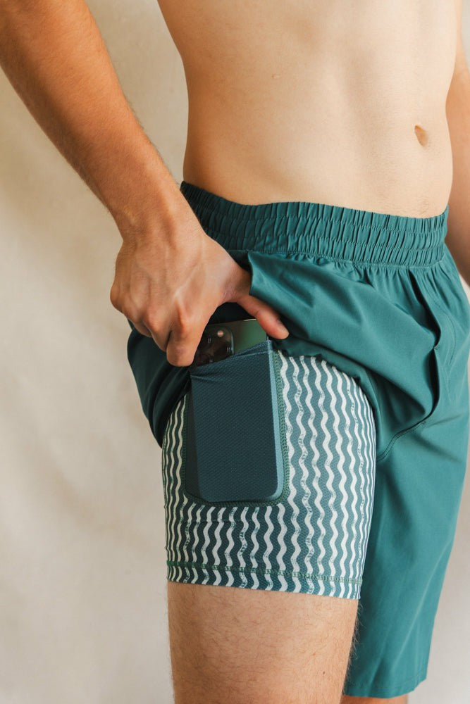 Shinesty Men's Ball Hammock® 9 Inch Athletic Shorts - Green Deck Stripe