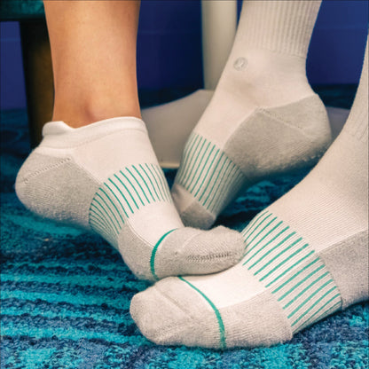 Shinesty Heel Hammock™ Ankle Socks 3 Pack - White Stay Weird