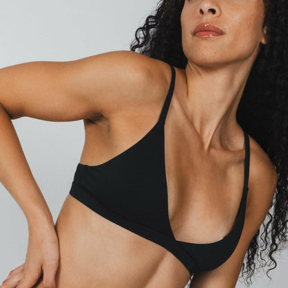Shinesty Wireless Triangle Bralette - Black